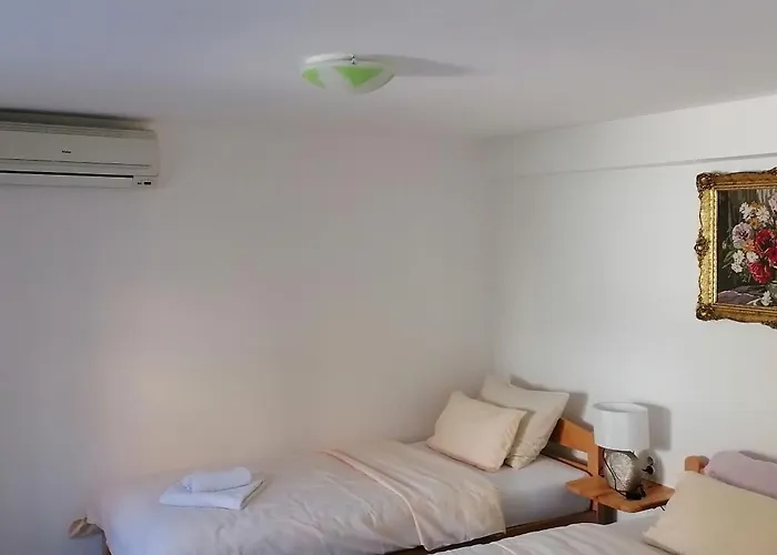 Pyramid Gardens Apartman *